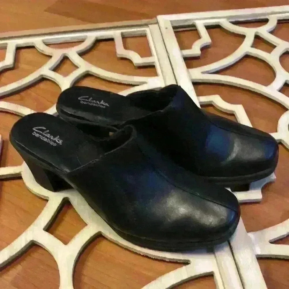 Clark Women’s Black Clog Shoes size 6.5 - Picture 3 of 5